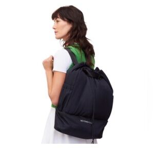 NEW Beyond Yoga sports duffle/backpack,